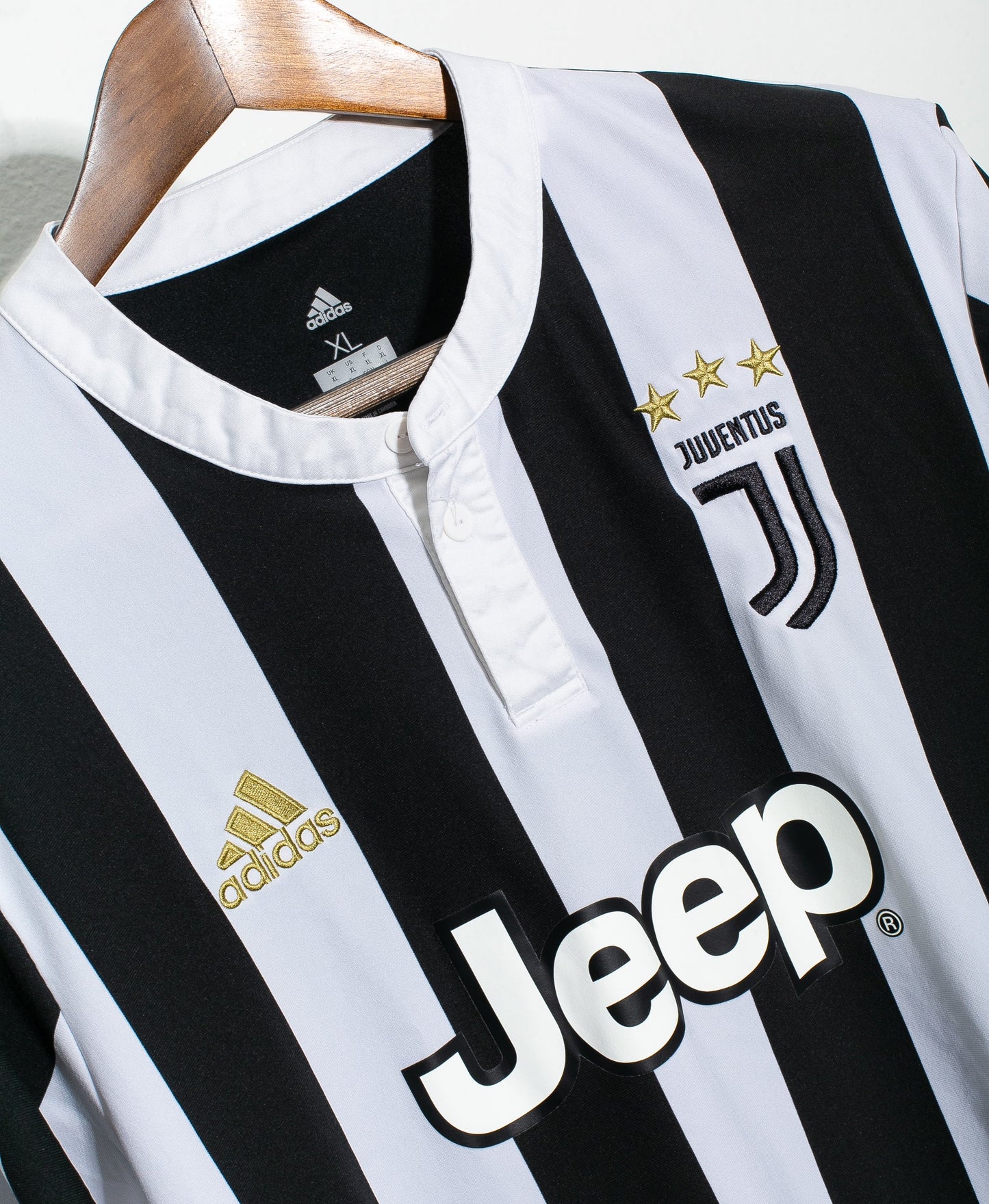 Juventus 2017-18 Dybala Home Kit (XL)