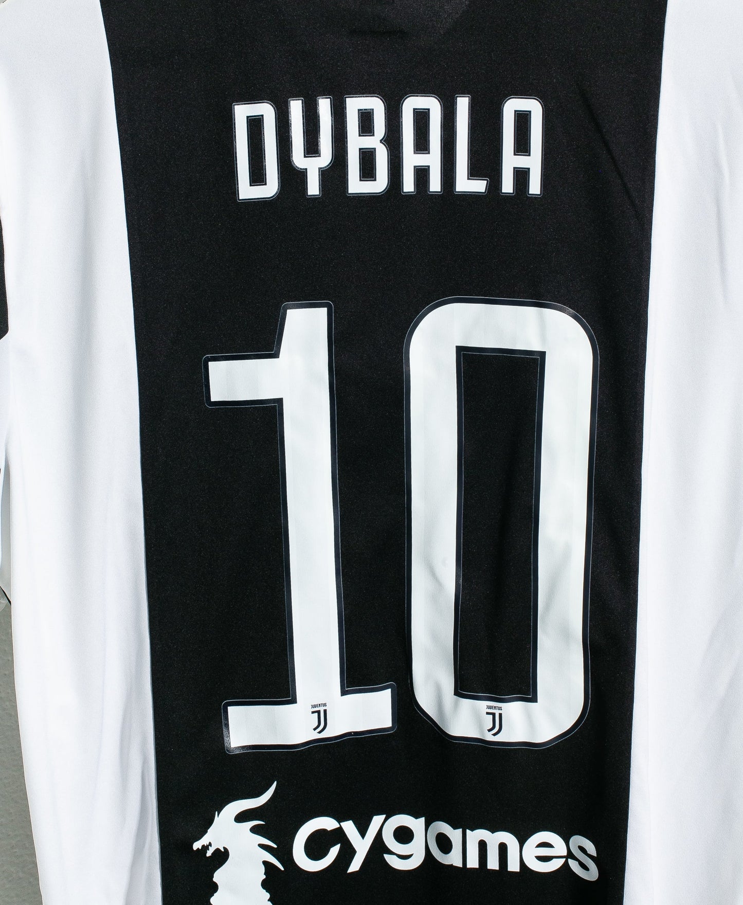 Juventus 2017-18 Dybala Home Kit (XL)