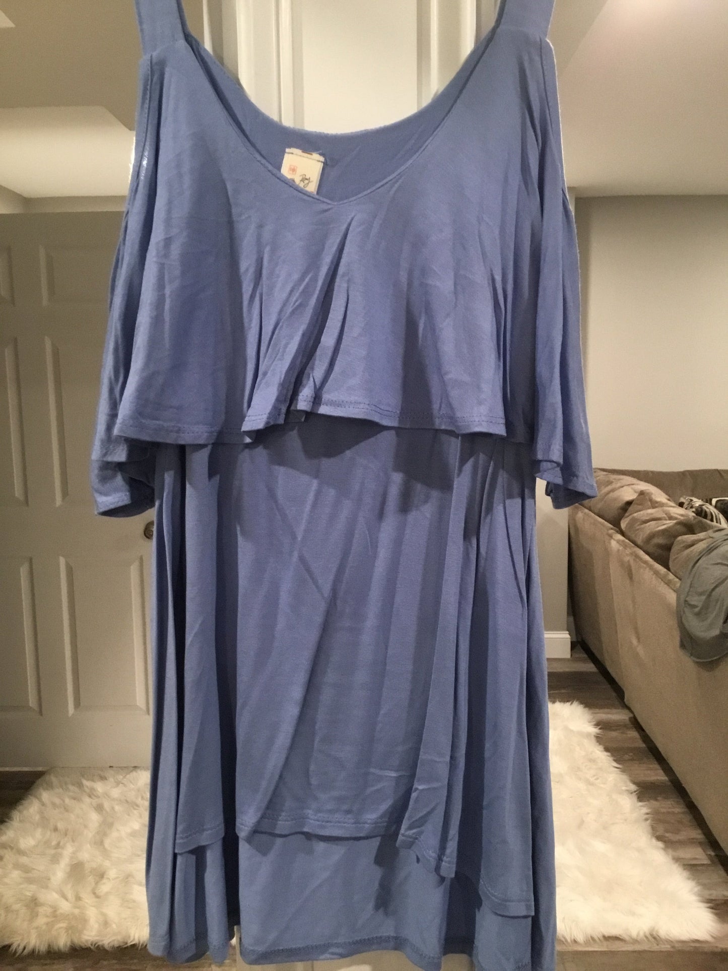 HIGH LOW RUFFLED COLD SHOULDER TOP - INDIGO BLUE