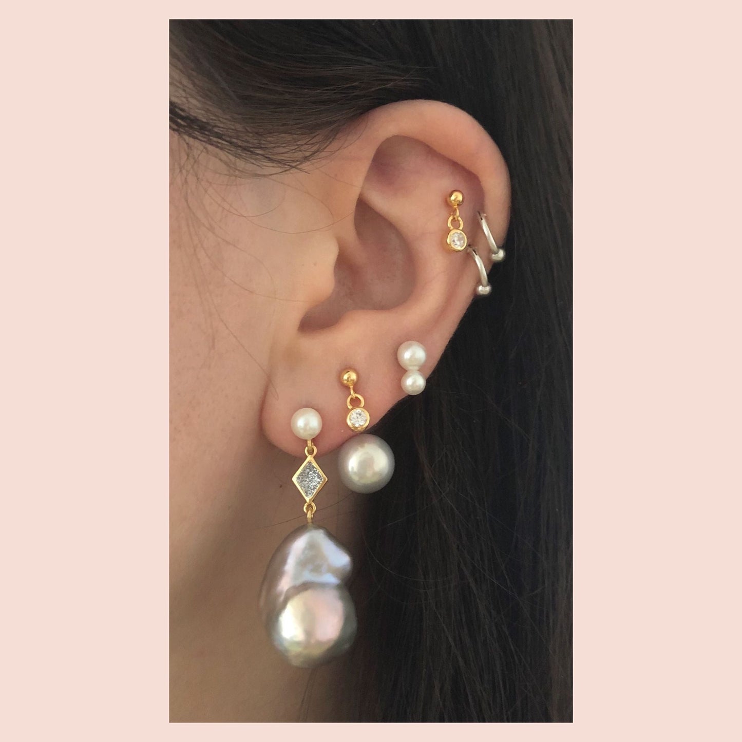 Dark Moon 18K Gold Plated Stud w. White Pearls